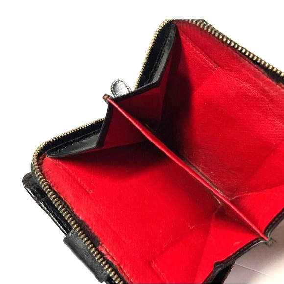 GUCCI VINTAGE ZIP AROUND INITIAL G LEATHER COMPACT WALLET BLACK - Picture 8 of 13